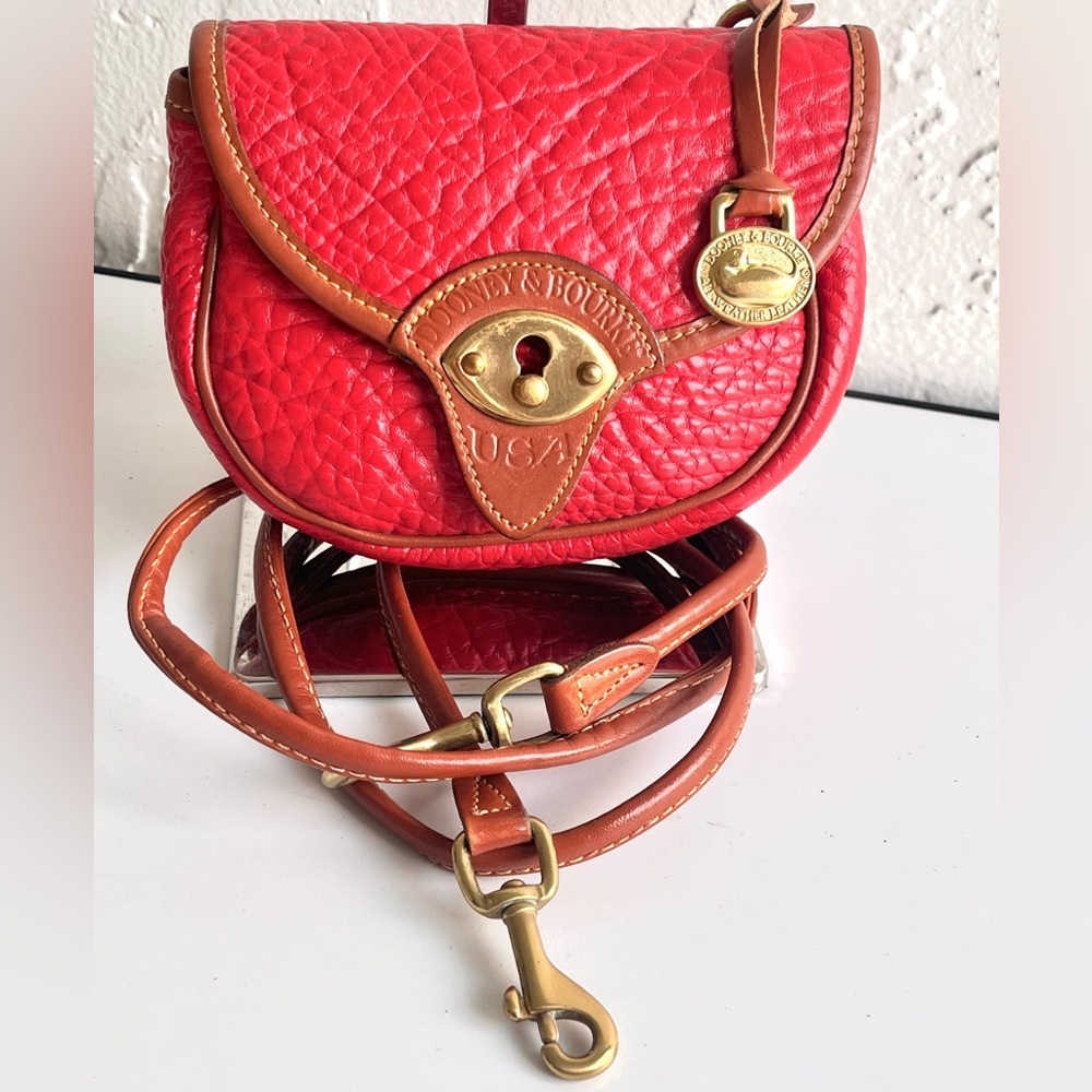 ♦️HOST PICK ♦️VINTAGE DOONEY & BOURKE RED BRITISH TAN CAVALRY SADDLEBAG … - Picture 5 of 16